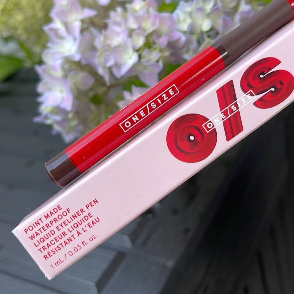 One Size - Point Made Waterproof Liquid Eyeliner Pen - Busty Brown